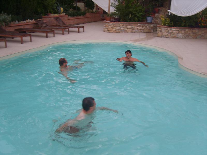 S8000383.JPG