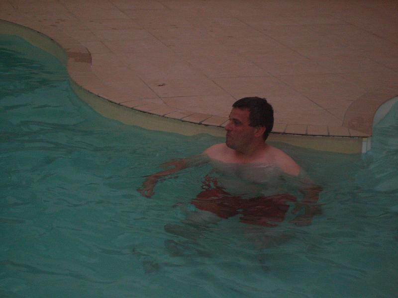 S8000386.JPG