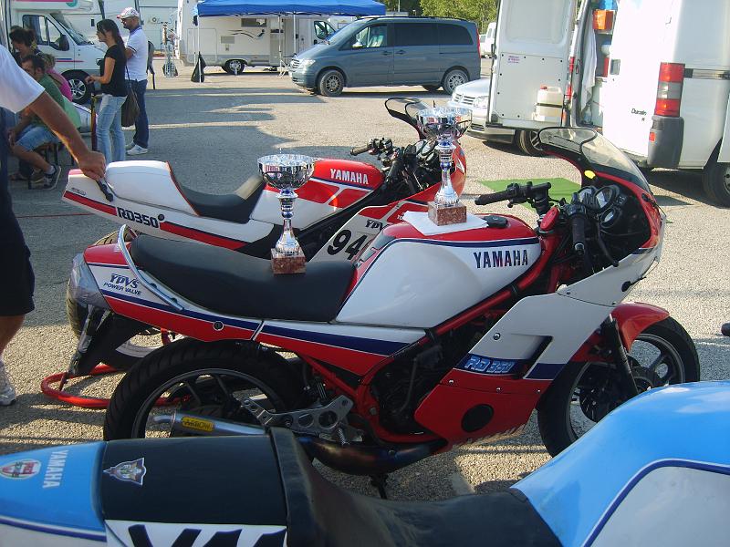 S8000499.JPG