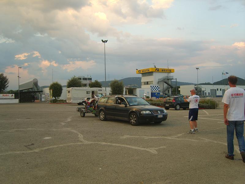 S8000501.JPG